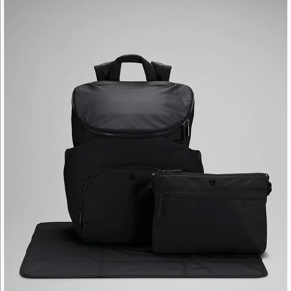 Brand new Lululemon New Parent Backpack Diaperbag 17L NWT. Can ship TODAY! - Picture 1 of 10